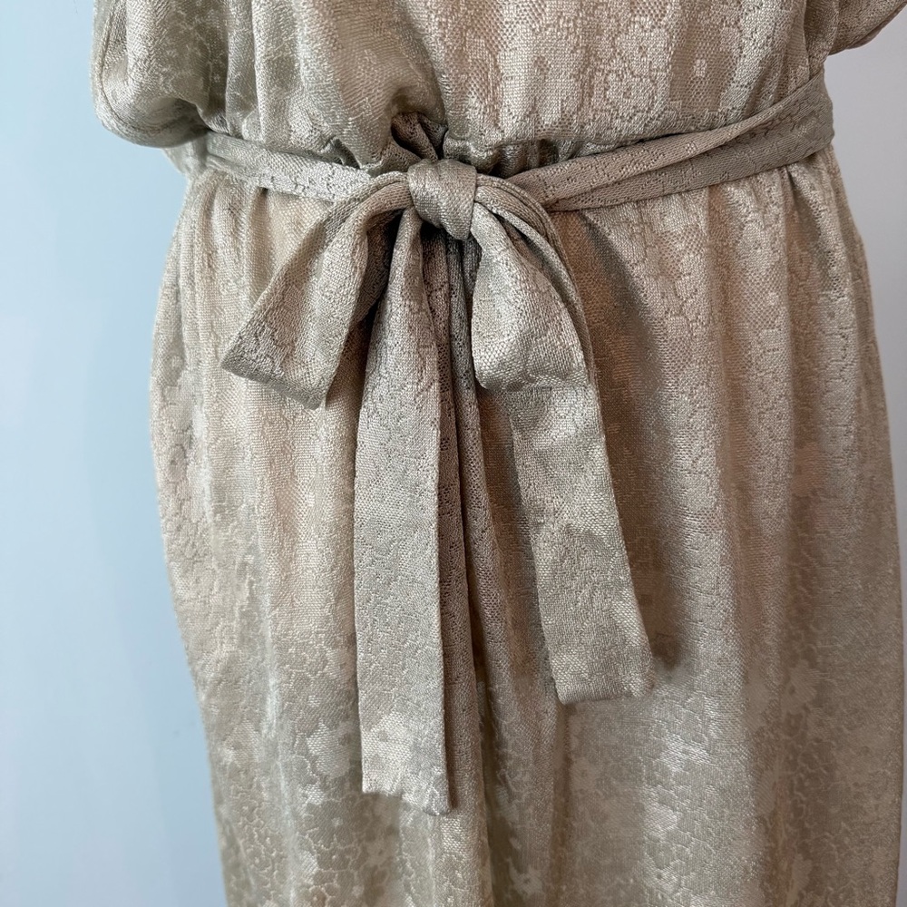 💚 Vintage Sage Green Sheer Jacquard Belted Midi Dress Scalloped Neck - Picture 4 of 14